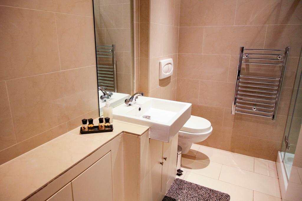 Club Living - Barbican Apartments Λονδίνο Δωμάτιο φωτογραφία